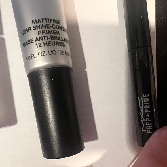 MAC Cosmetic Tricks of the Trade Kit brand new in box (primer, lip primer, fix+) - Picture 6 of 9